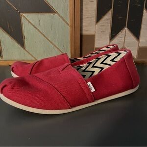 TOMS Red Canvas Alpargata Slip On Flats Womens 7W Like New